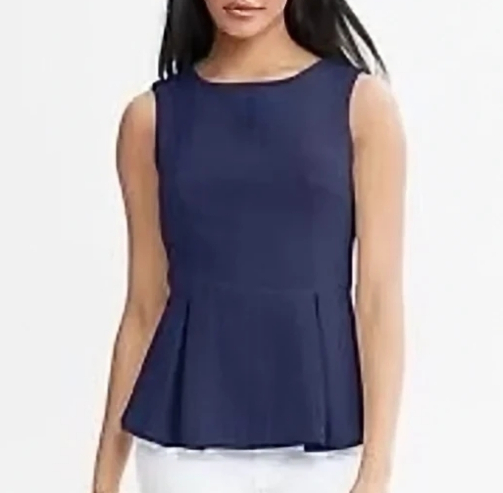 Banana Republic Linen Preppy peplum Zip Top 4